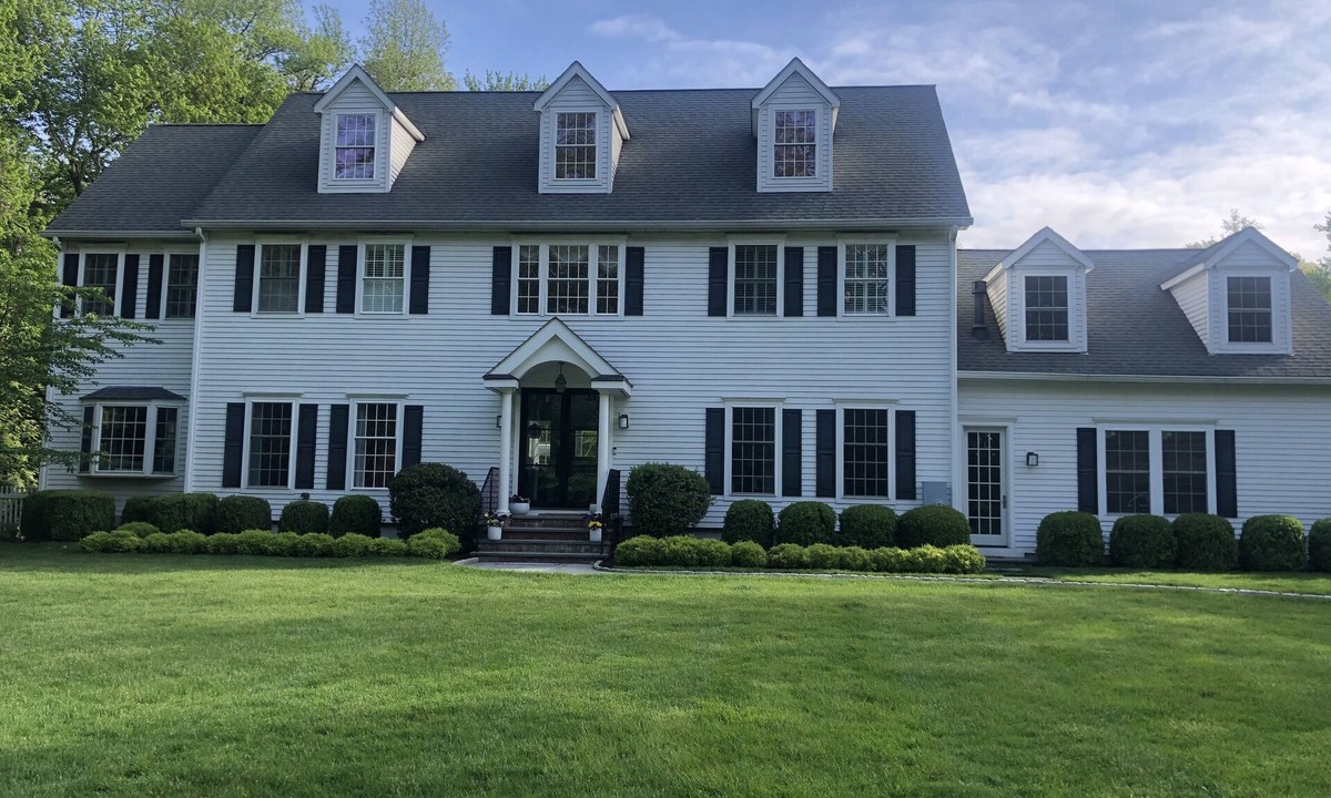 Cos Cob House | Greenwich Home with Pool - pool open mid-April-mid October