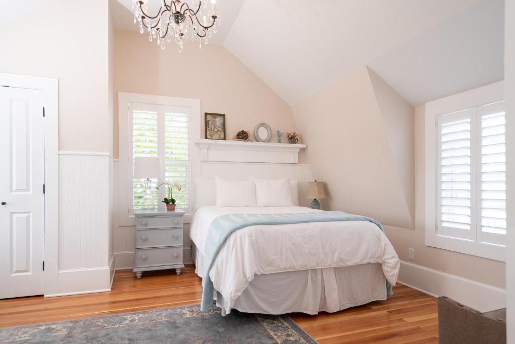 Ogunquit Hotel | Marginal Way House