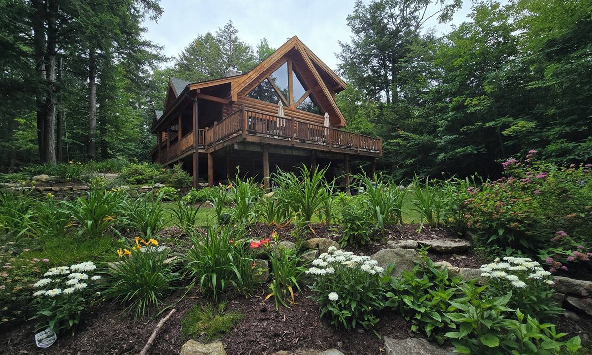 Hebron House | Waterfront Newfound Lake Spacious 4 Season Log Home near water's edge 5 Bedroom