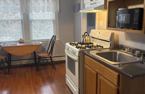 Millbury Apartment | 1 bdrm, Central Worcester/Boston, Monique Ellen at the Ellen Elizabeth Estates