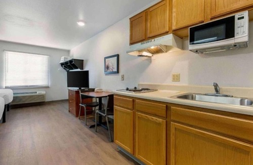 El Dorado West Apartment | 1 Queen Bed | Non-Smoking, Kitchen