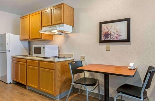 El Dorado West Apartment | 1 Queen Bed | Non-Smoking, Kitchen