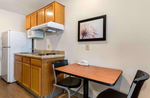 El Dorado West Apartment | 1 Queen Bed | Non-Smoking, Kitchen