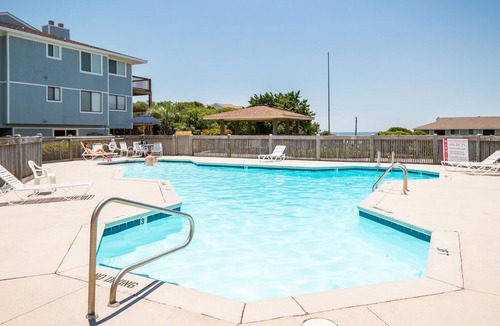 Caswell Beach Condo | 17 Pinehurst: Comfortable and Bright Caswell Beach Condo