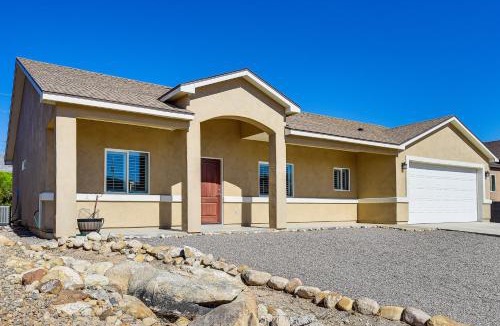 Safford House | 4 Mi to Roper Lake SP! High-Desert Basecamp