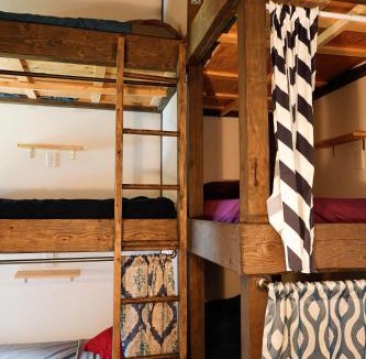 Rumney Hostel | Barn Door Hostel