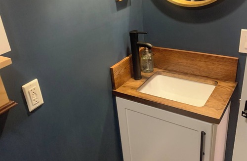 Greenwich House | Battenkill riverside Tiny House on wheels 30 minutes to Saratoga Springs
