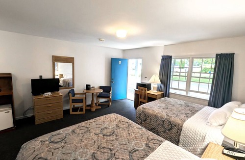 Ogunquit - Wells Hotel | Bourne's Ocean Acres Ogunquit
