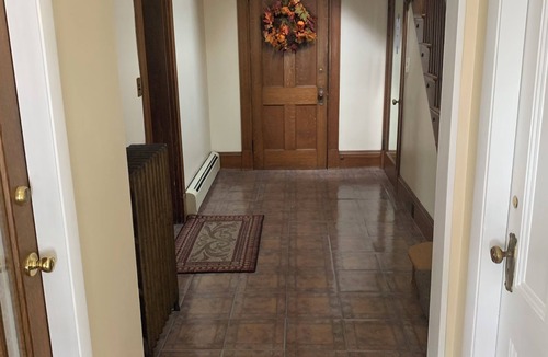 Sanford Apartment | Charming downtown studio in lovely Sanford with AC and private bathroom