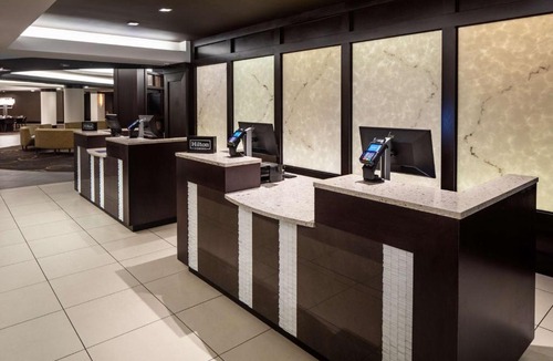Downtown Hotel | DoubleTree by Hilton Silver Spring Washington DC