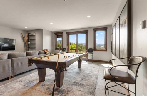 Three Peaks House | Golden Eagle Lodge - Golf, Mtn Views, Hot Tub