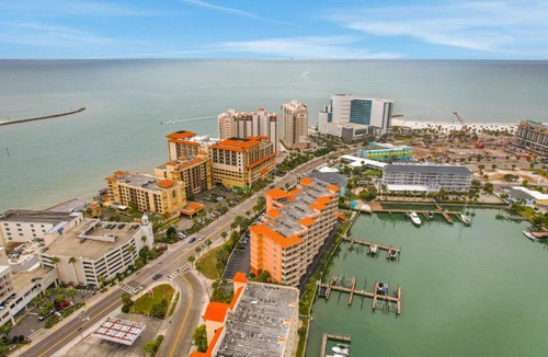 Clearwater Beach House | Harborview Grande 402