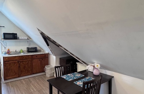 Malden Apartment | Loft Private Studio w/Washer & Dryer — Near Boston Transit