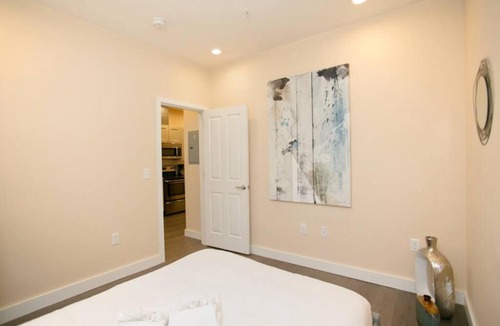 Downtown Boston Apartment | Newly Designed Loft - Fast Wifi - Pet Friendly