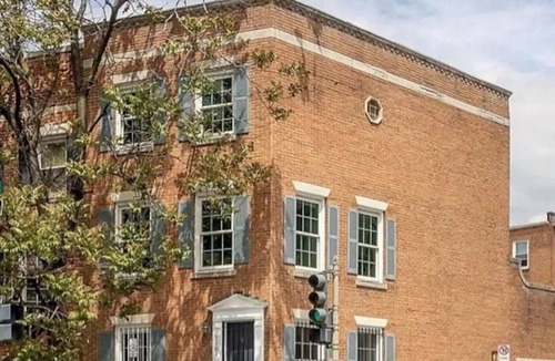 Mount Pleasant Apartment | NOT ACTIVE PLEASE DO NOT BOOK