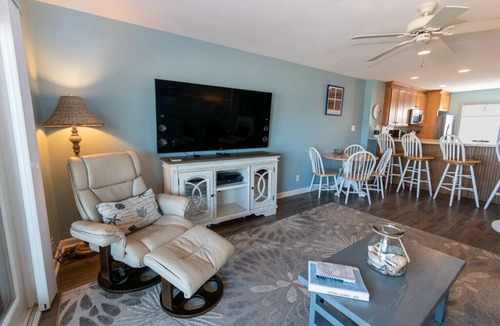 Kure Beach Condo | OD 302 Oceanfront Condo in Kure Beach, Pools & Beach Access