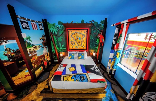 Cypress Gardens Hotel | Playful Stay Perfect for Family Getaway | 2 Units