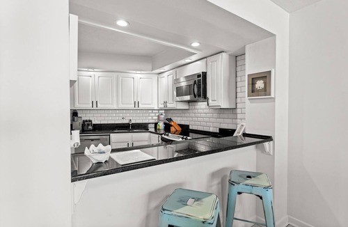 Sandestin Condo | Rate Reduced! Updated Beachfront 1BR w/Dazzling Gulf View! Pool, Tram, Gym.