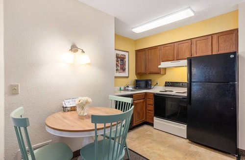 Merrimack Hotel | Residences at Daniel Webster
