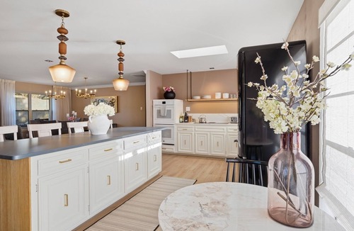 Albuquerque House | Resort Style 5-bedroom house with Heated Pool and Hot Tub in the Foothills