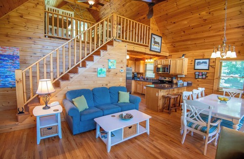 Piney Creek Cabin | Riverfront Adventures Await | Bring the Whole Family (& Dogs!) | Serendipity on the New River