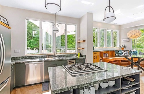 Stowe House | Sauna, open floorplan