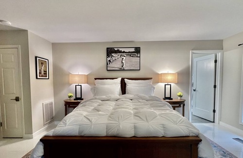 Pinehurst Cottage | Spacious golf course view Studio