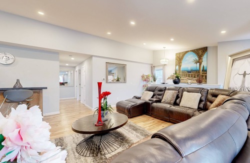Westbrook Hotel | Spacious, upper-level duplex condo near Portland & beautiful beaches