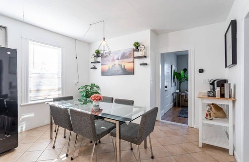 Fairfield Apartment | Sunny & Spacious 2BD, 1BA WFH Apt-Huge Yard & Patio