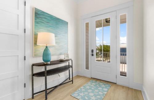 Tang-O-Mar House | Tango Waves With Pool, Elevator, And Beach Views