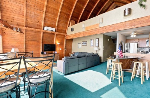 Bayview House | Tranquil Waters Float Home