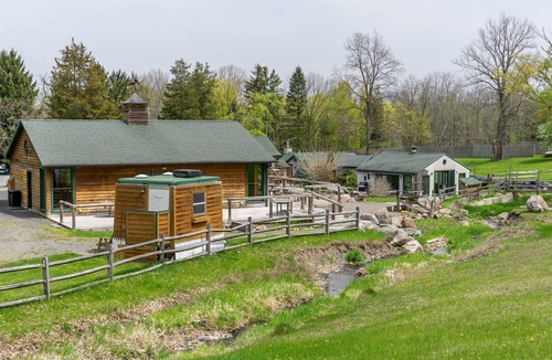 Ithaca Cottage | Upper Bunk - ADA accessible suite at New Park Event Venue