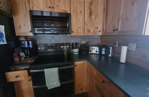 Hebron House | Waterfront Newfound Lake Spacious 4 Season Log Home near water's edge 5 Bedroom