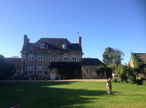 Buscot Manor in Buscot