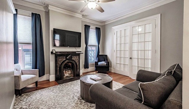 Experience Portland’s charm in this beautifully restored 2-bed, 1.5-bath Victorian apartment! Located downtown, enjoy modern comforts, historic elegance, a private backyard, AC, and 1 free parking spot. Perfect for your Maine getaway! 🦞