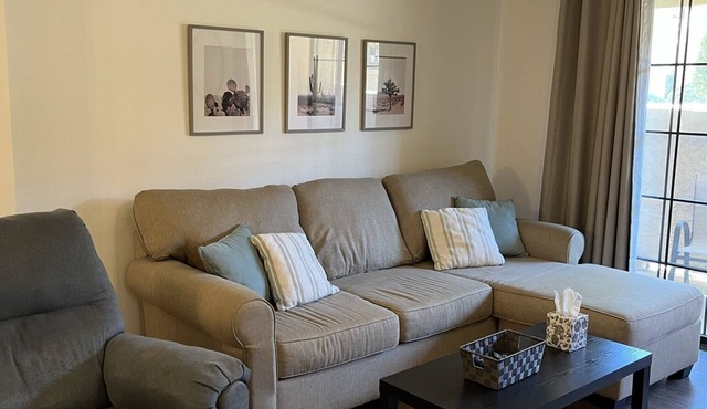 Gated Community, Poolside, Newly Remodeled 2bed Condo