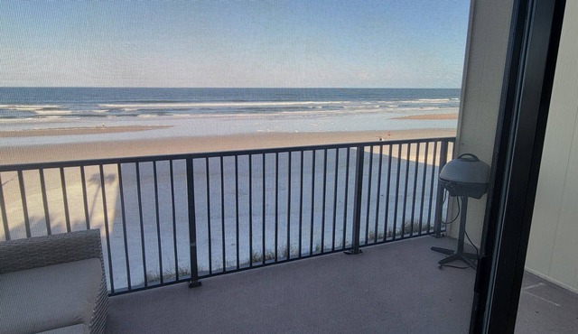 Oceanfront corner townhouse. Tennis/pickleball. Crescent Beach. St. Augustine.
