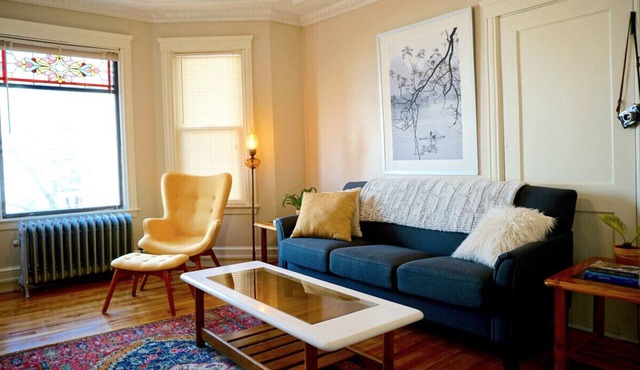Parkside Victorian 2BR — walk to Old Port, off-street parking, balcony
