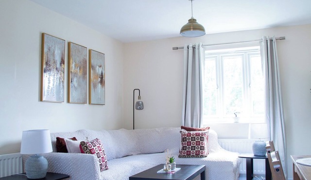 Spacious Accommodation Near NEC & Birmingham Airport in Solihull