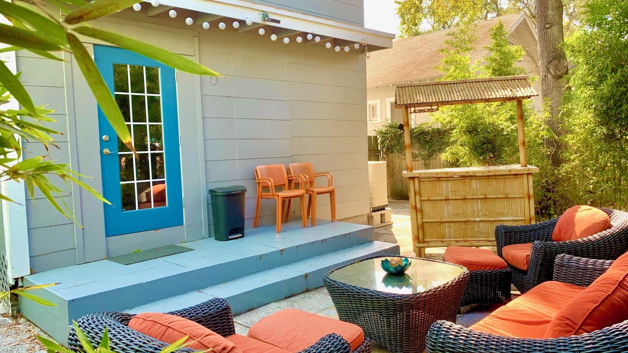 Photo of Patio Balcony in Historic Uptown