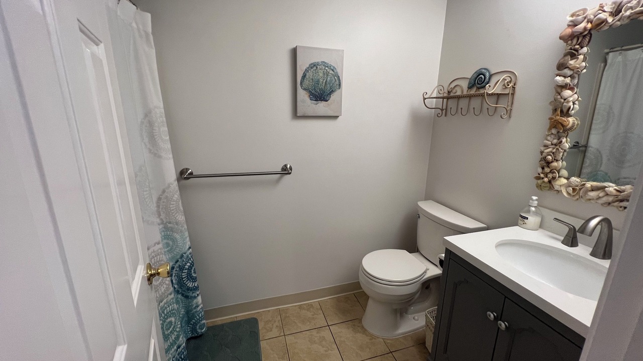 Photo of Bathroom in Ogunquit