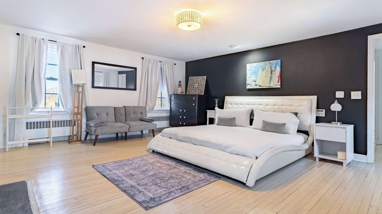 Photo of Bedroom in Easton