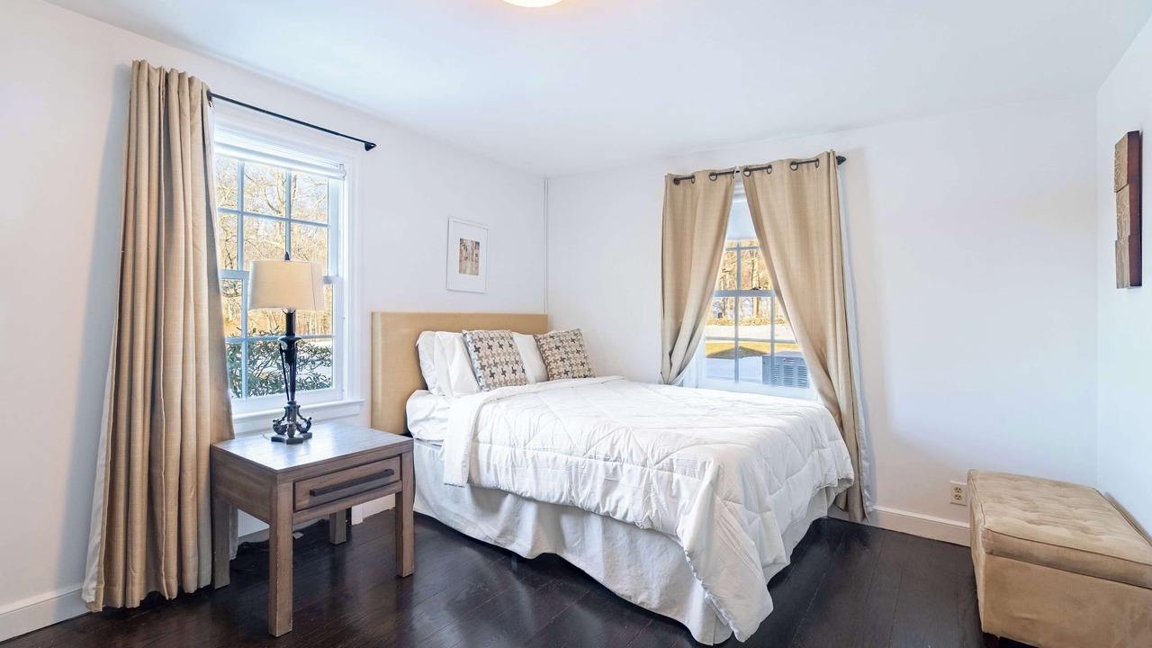Photo of Bedroom in Easton