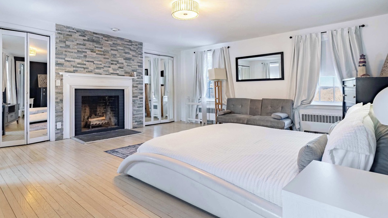 Photo of Bedroom in Easton
