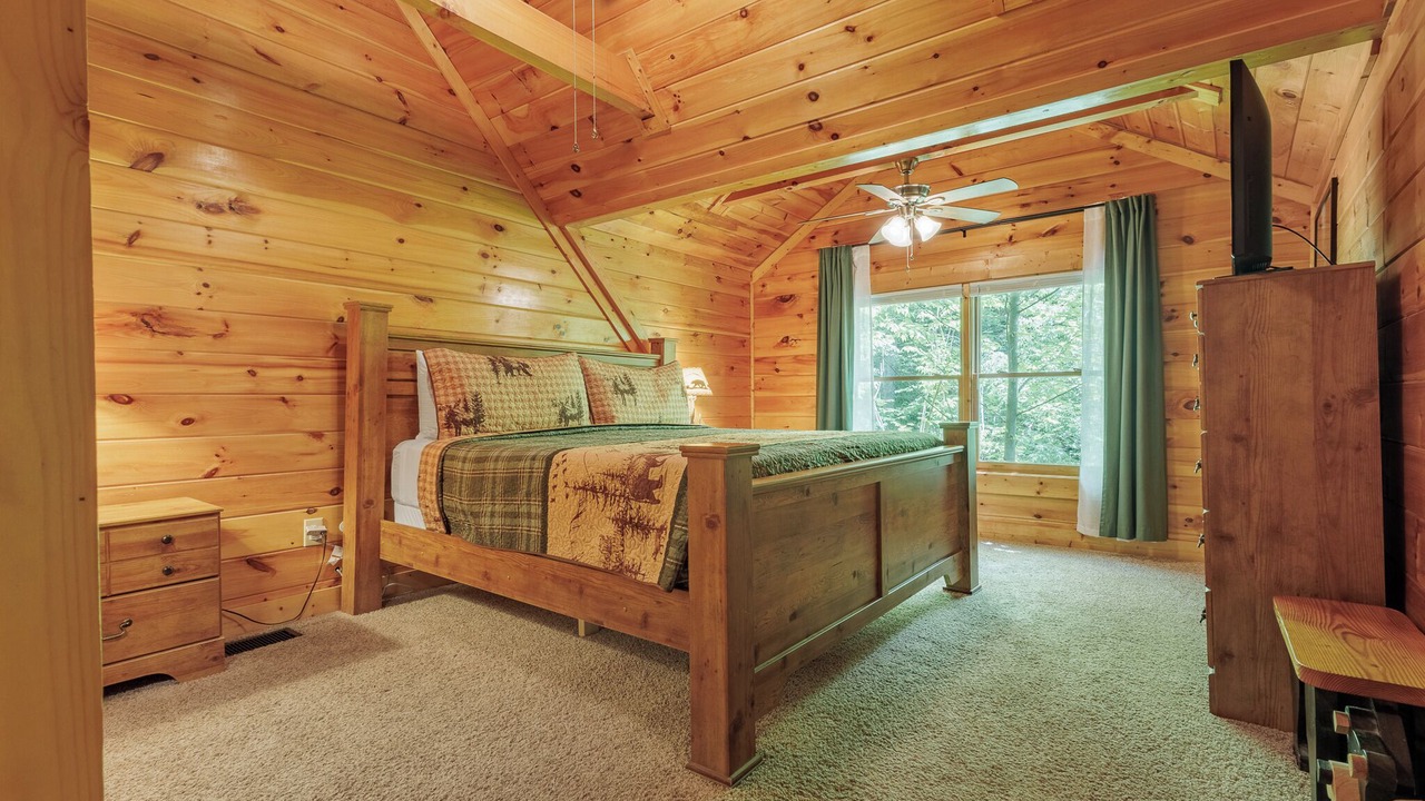 Photo of Bedroom in Black Bear Falls
