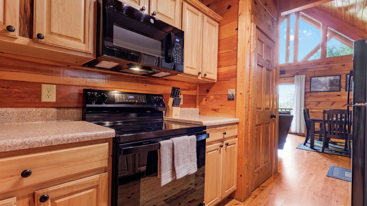 Photo of Kitchen in Black Bear Falls