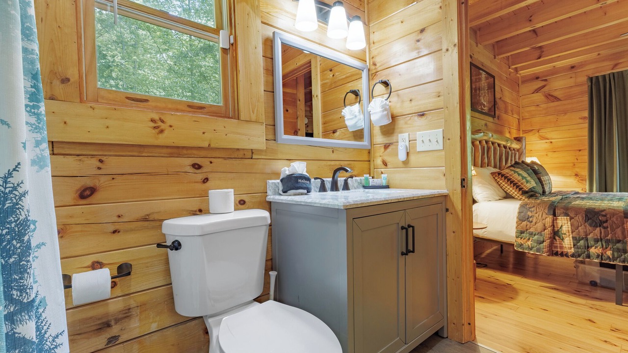 Photo of Bathroom in Black Bear Falls
