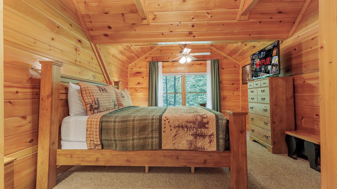 Photo of Bedroom in Black Bear Falls